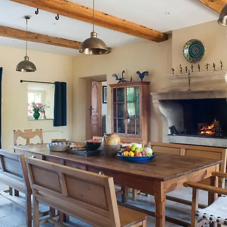 Sleeps 22 With Pool Palaja